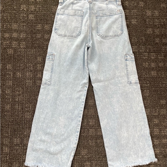 🔥AMERICAN EAGLE🔥Wide Leg Cargo Jeans, Size 4 - Picture 4 of 4